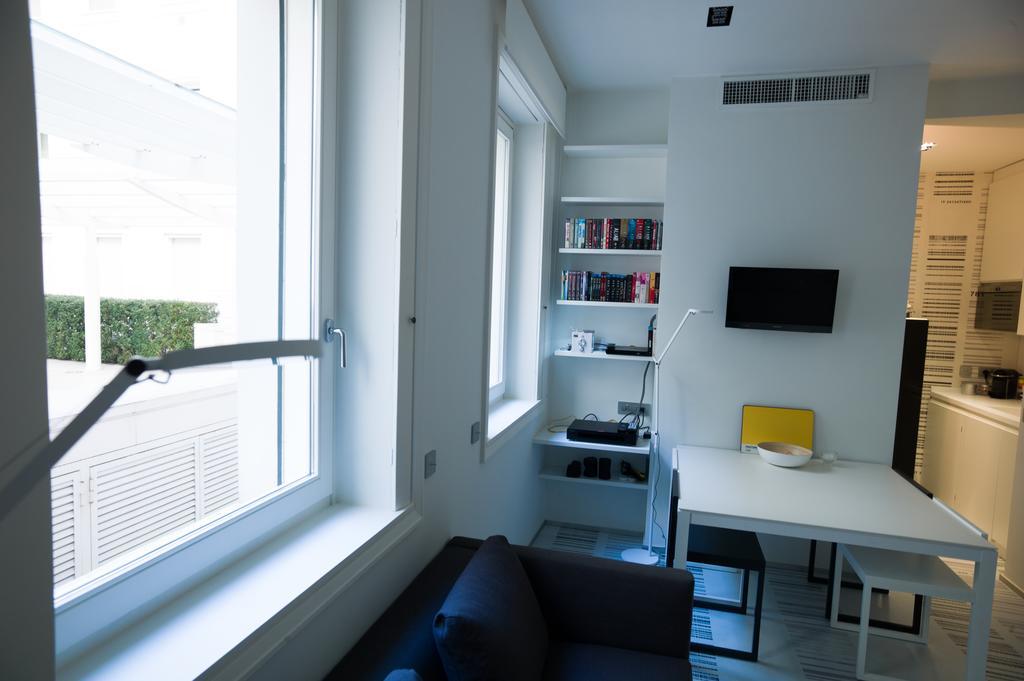 Apartamento Stylish Mini In The Heart Of Milano Habitación foto